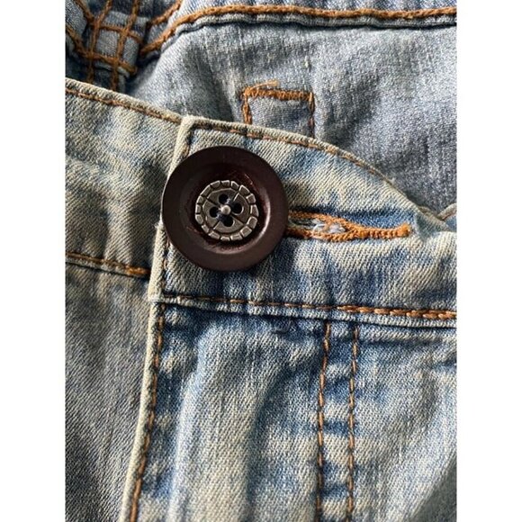 Two Girls Dancing distressed Capri embroidered jeans, size 6 - Picture 4 of 6